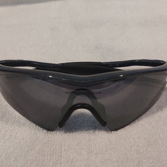 OAKLEY M-Frame Sweep Smoke / Black Iridium Sunglasses with Oakley Case and Pouch - Picture 9 of 15